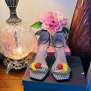 Betsey Johnson Shoes